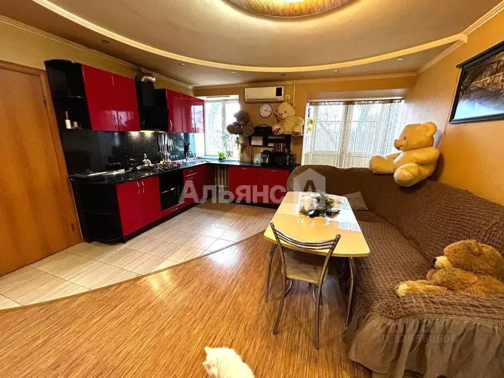 3-к кв. Ростовская область, Шахты просп. Победа Революции, 95 (63.0 м) - Фото 1