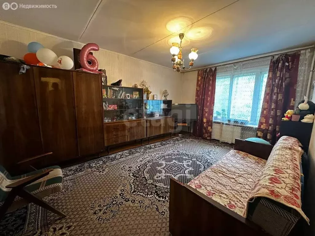 3-комнатная квартира: Казань, улица Латышских Стрелков, 33 (56.2 м) - Фото 1