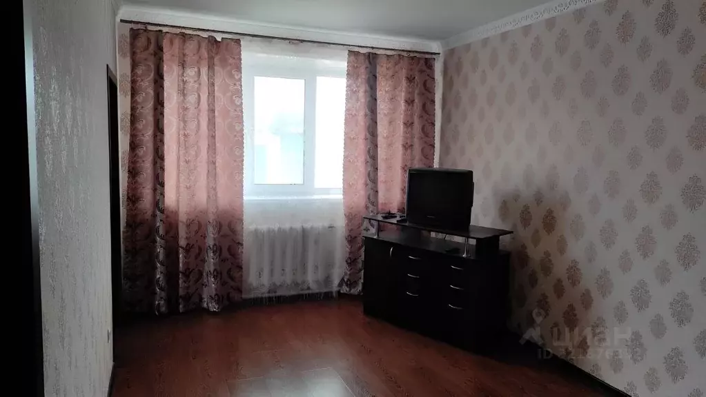 3-к кв. Белгородская область, Губкин Центральная ул., 60 (44.1 м) - Фото 0