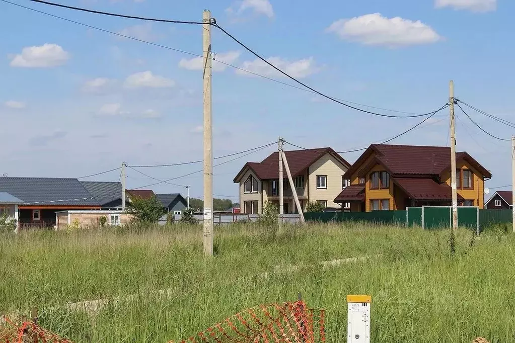 Участок в Московская область, Сергиево-Посадский городской округ, д. ... - Фото 0