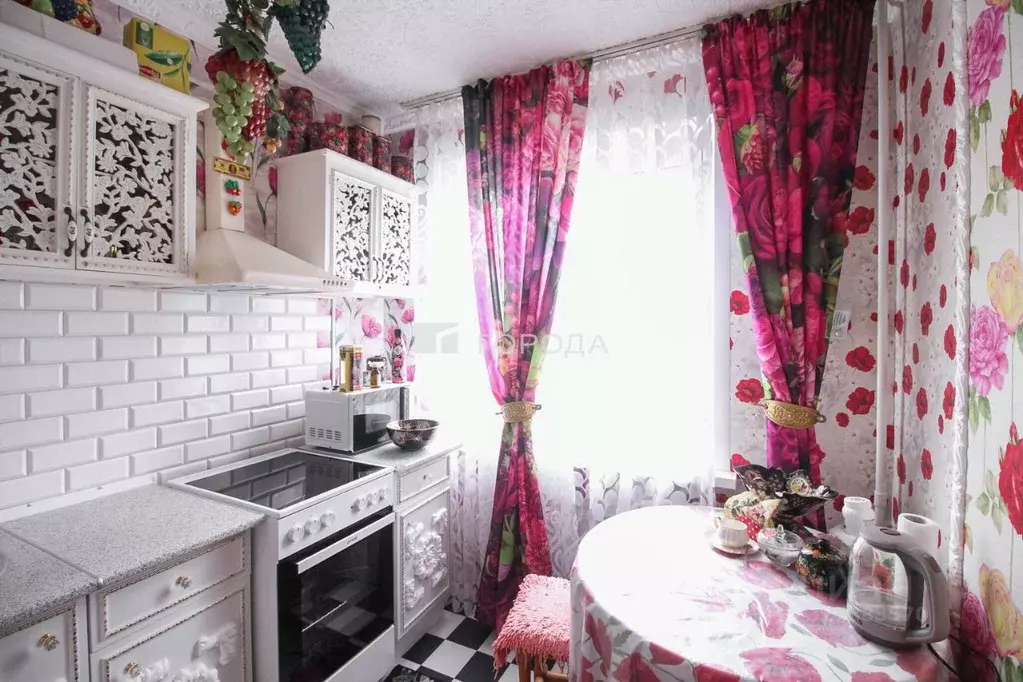 2-к кв. Алтайский край, Барнаул ул. Гущина, 203 (44.2 м) - Фото 1