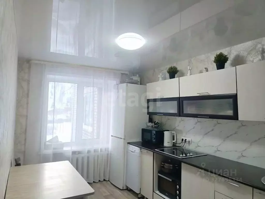 4-к кв. Алтай, Горно-Алтайск Плесовый пер. (74.0 м) - Фото 1