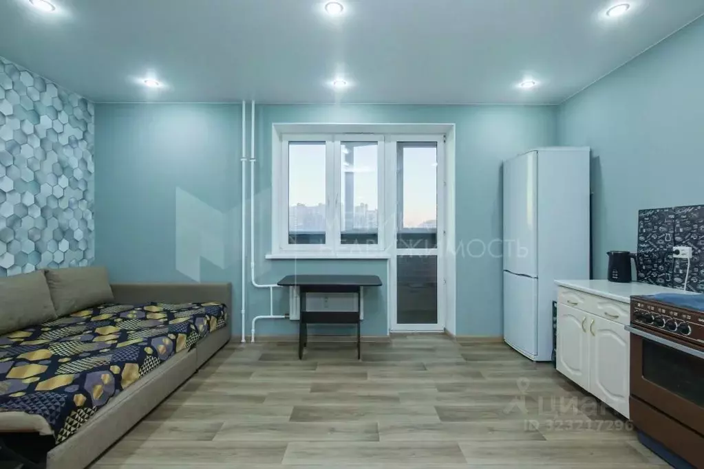 Студия Тюменская область, Тюмень ул. Дмитрия Менделеева, 2 (30.0 м) - Фото 1