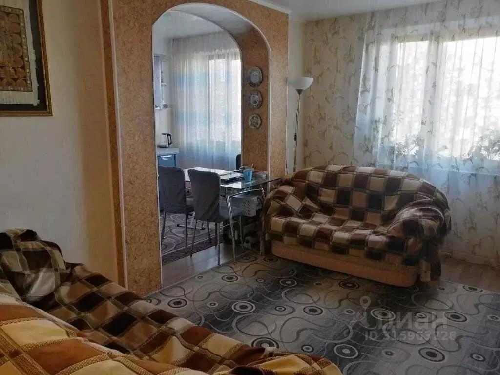 3-к кв. Кемеровская область, Новокузнецк ул. Кирова, 73 (59.0 м) - Фото 0