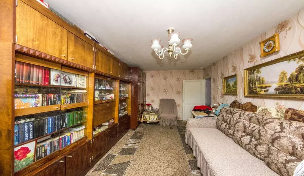 2-к кв. Омская область, Омск ул. 12 Декабря, 110 (45.3 м) - Фото 2