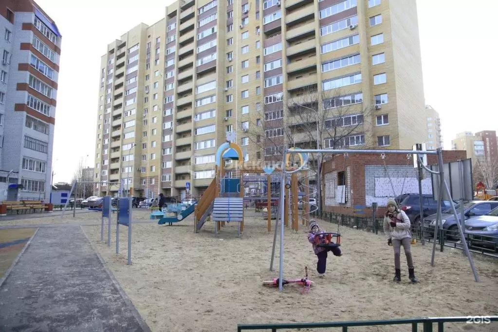 3-к кв. Тюменская область, Тюмень Магаданская ул., 5 (89.9 м) - Фото 0