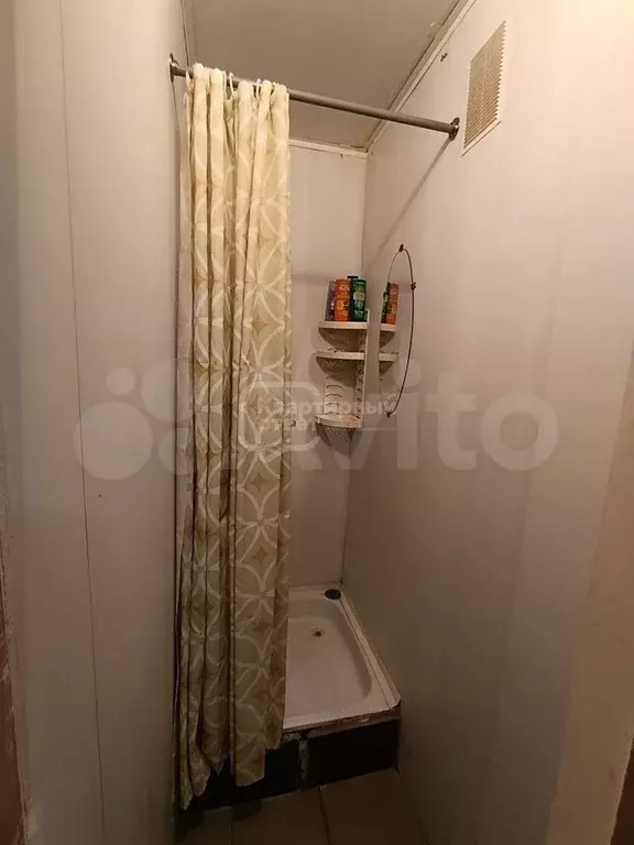 Комната 13,5 м в 4-к., 4/5 эт. - Фото 1