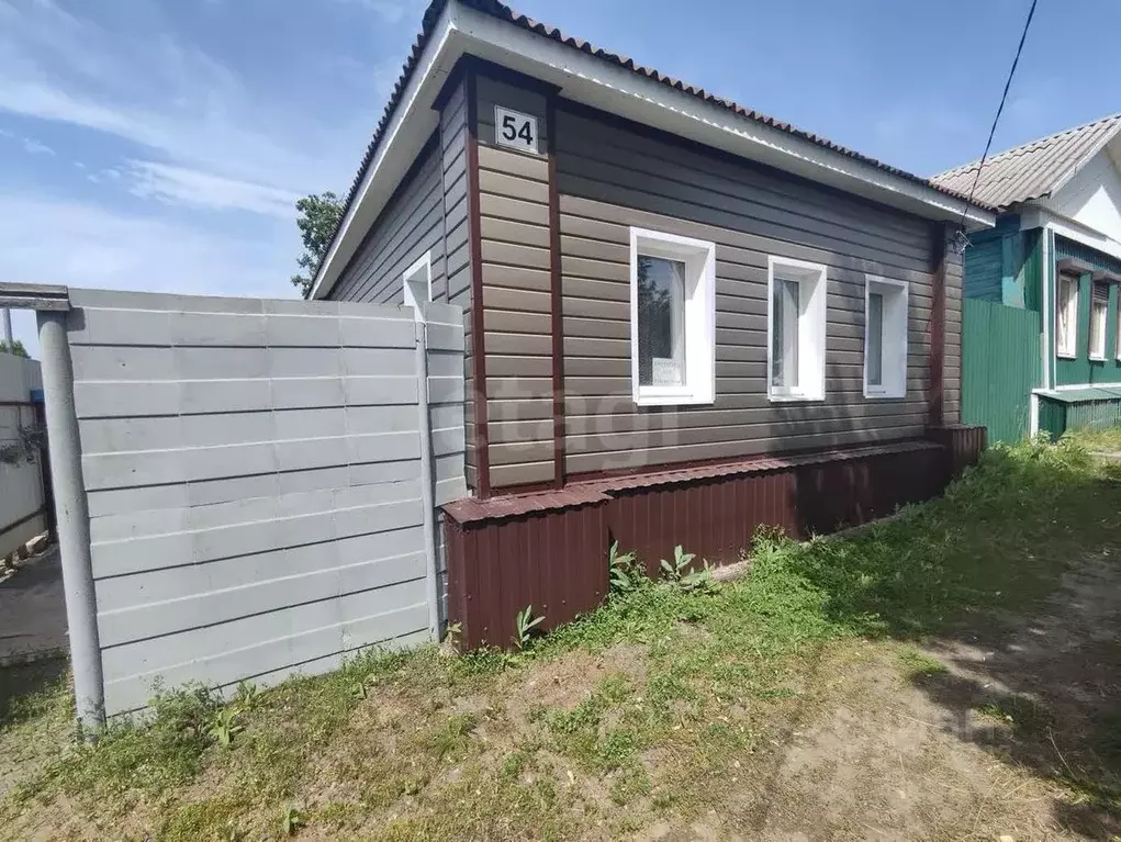 Дом в Саратовская область, Балашов Спартаковская ул., 54 (43 м) - Фото 0