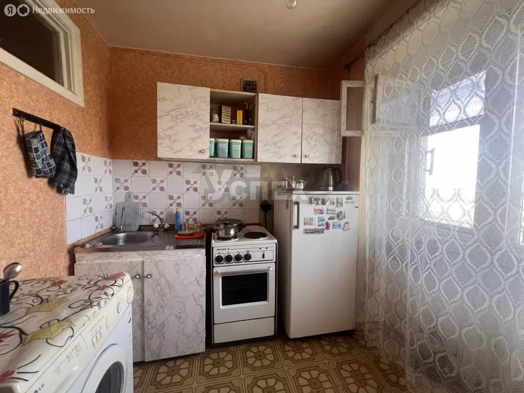 3-комнатная квартира: Нижний Тагил, улица Юности, 1 (54.9 м) - Фото 1
