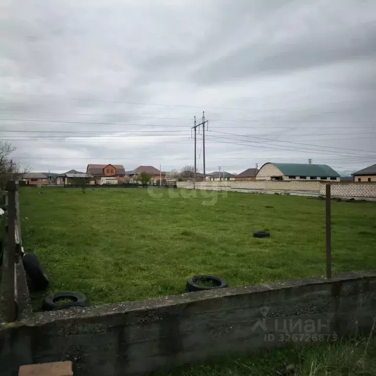 Участок в Ингушетия, Назрань Прохладная ул. (30.0 сот.) - Фото 1