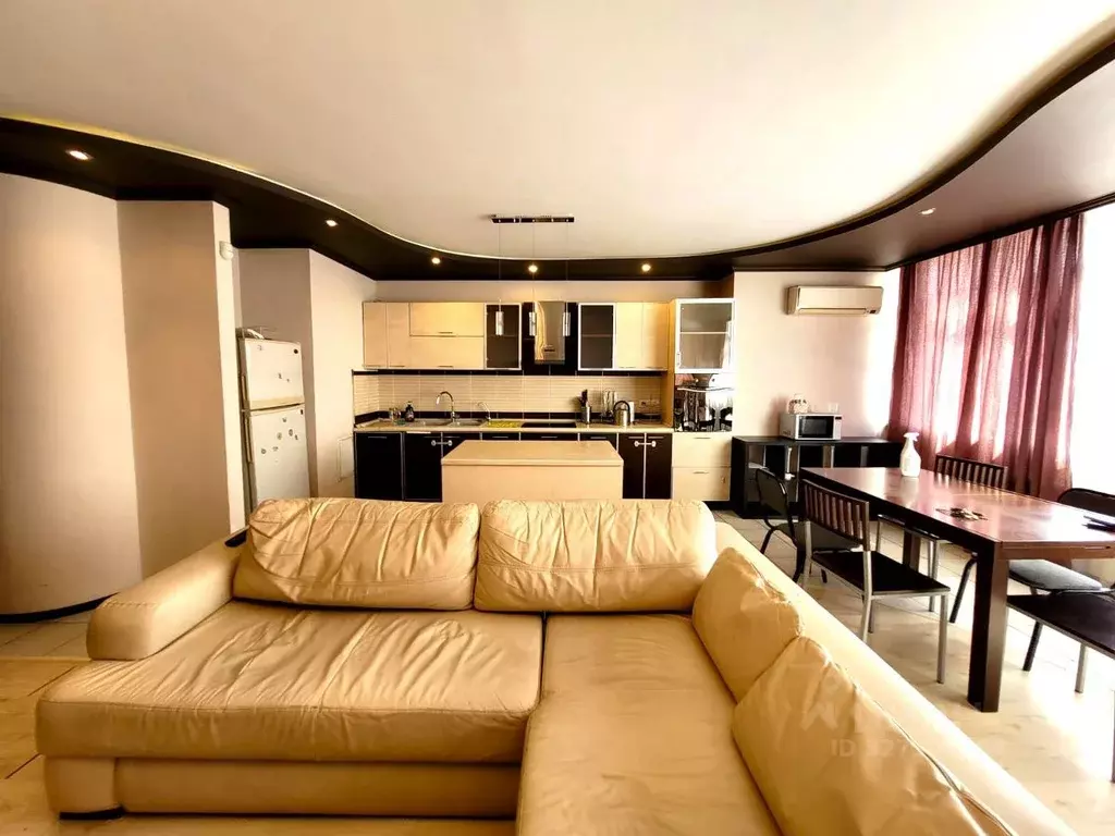 3-к кв. Омская область, Омск ул. Звездова, 132/2 (120.0 м) - Фото 2