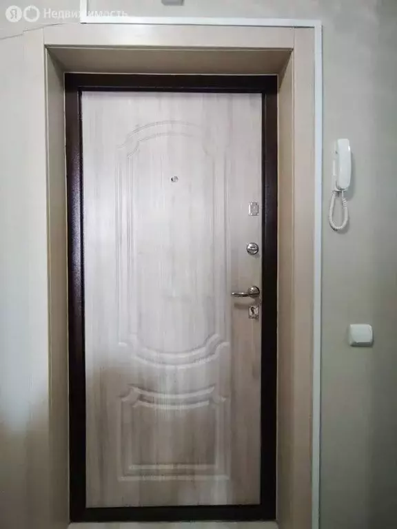 1-комнатная квартира: Находка, улица Добролюбова, 4А (42 м) - Фото 1