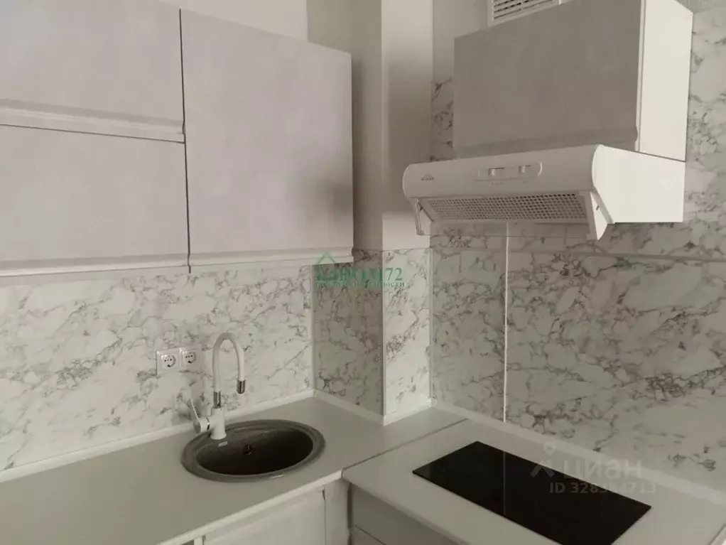 1-к кв. Тюменская область, Тобольск 6-й мкр, 110к1 (36.0 м) - Фото 2