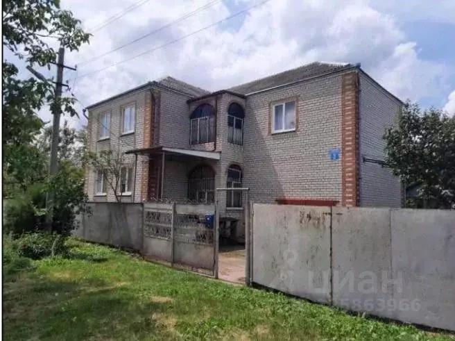 Дом в Краснодарский край, Тихорецк Березовая ул., 2 (265 м) - Фото 0