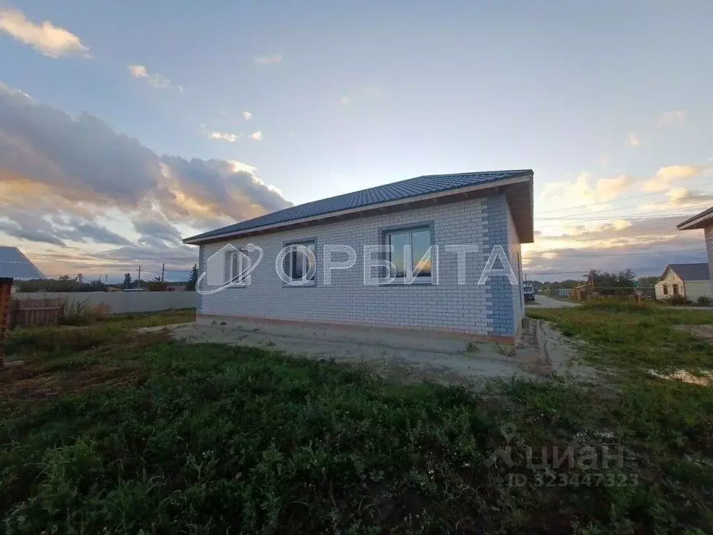 Дом в Тюменская область, Тюменский муниципальный округ, д. Падерина ... - Фото 1