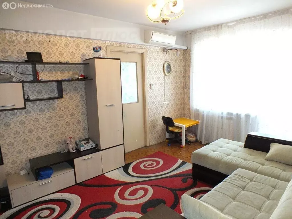 3-комнатная квартира: Новомосковск, улица Космонавтов, 23 (56 м) - Фото 0