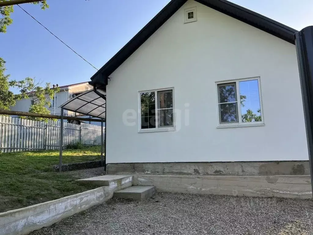 Дом в Краснодарский край, Горячий Ключ ул. Космодемьянской, 18 (62 м) - Фото 1