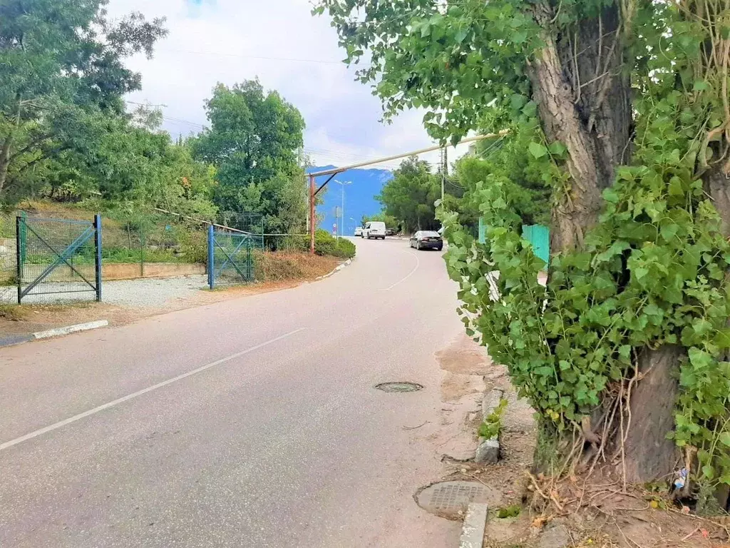 Участок в Крым, Ялта ул. Халтурина, 49Б (10.0 сот.) - Фото 1