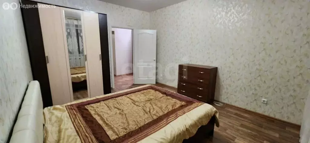 2-комнатная квартира: Пермь, улица Калинина, 42 (58 м) - Фото 1