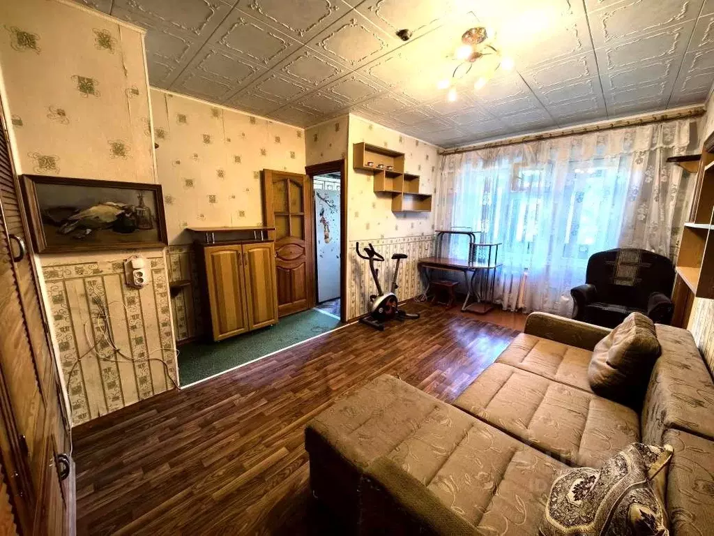 2-к кв. Московская область, Электросталь Красная ул., 82а (43.3 м) - Фото 0
