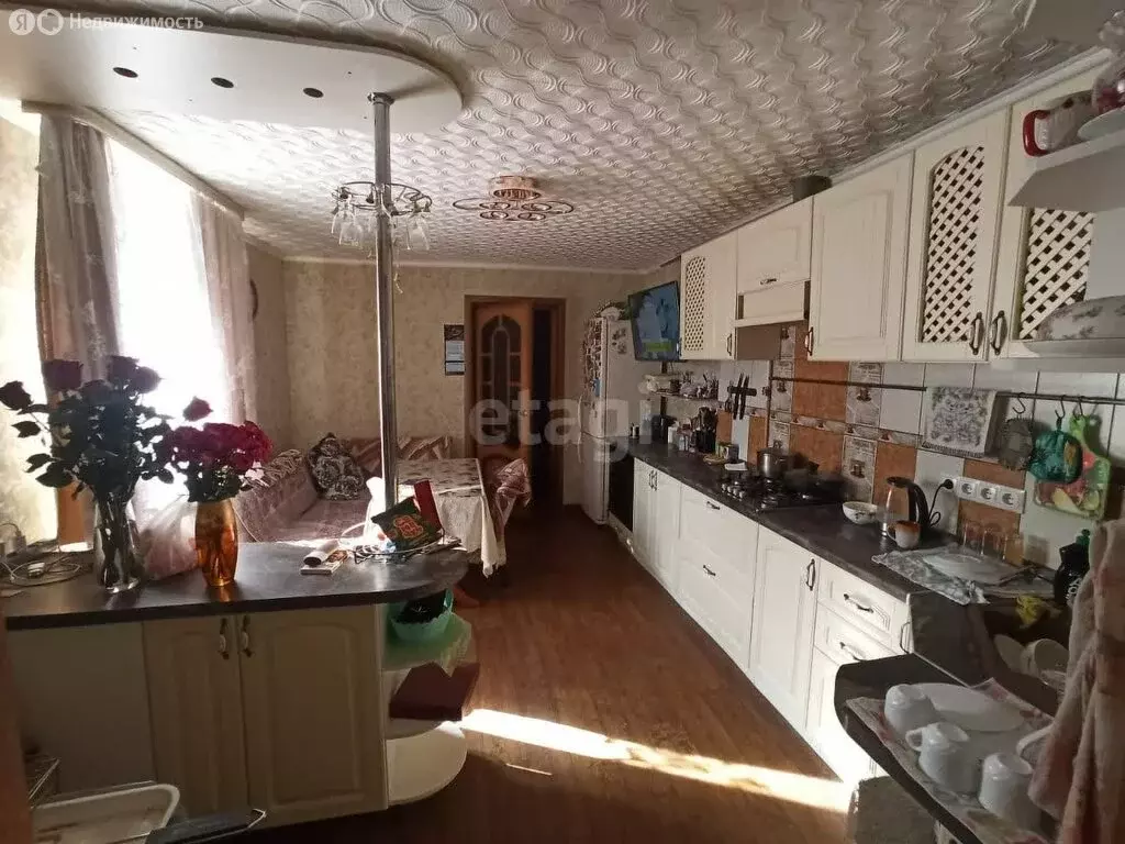 Дом в село Богатое, Центральная улица (100.1 м) - Фото 1