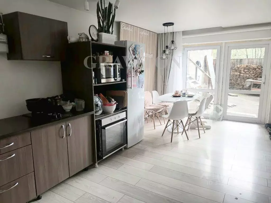 Дом в Алтай, Горно-Алтайск Оконечная ул. (143 м) - Фото 1