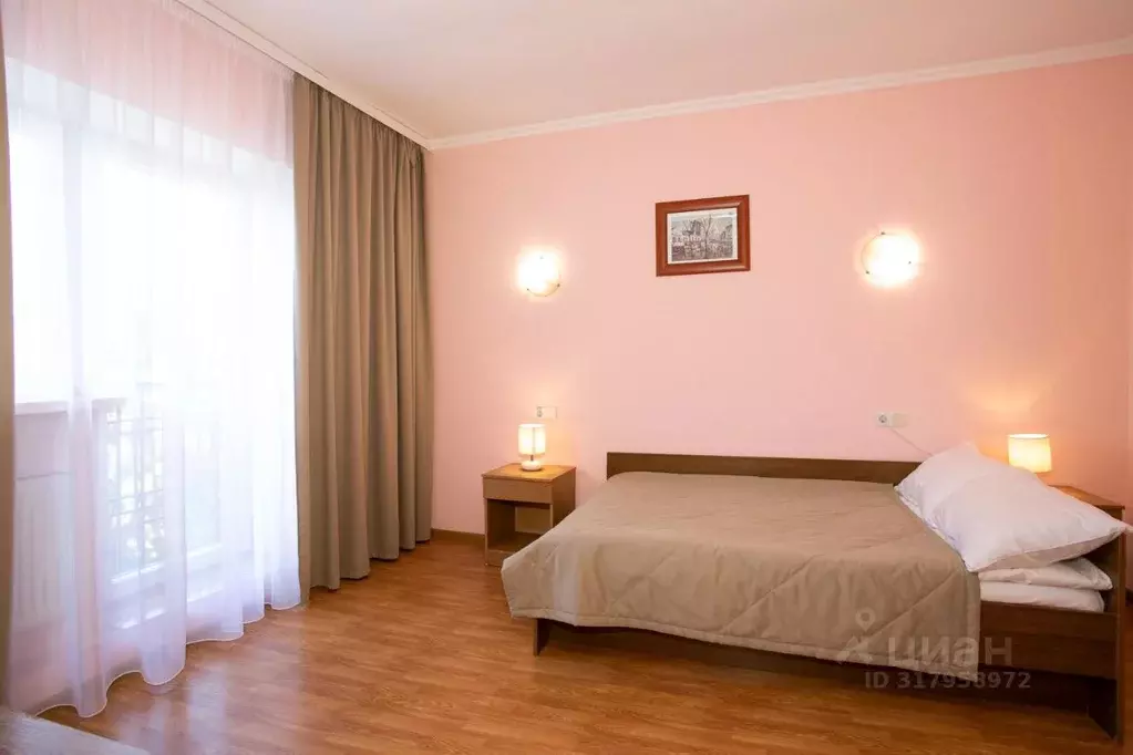 Комната Крым, Черноморское пгт ул. Агафонова, 45 (21.0 м) - Фото 1