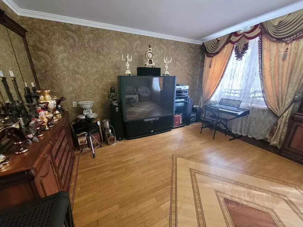3-к кв. Московская область, Реутов ул. Октября, 1 (108.2 м) - Фото 0