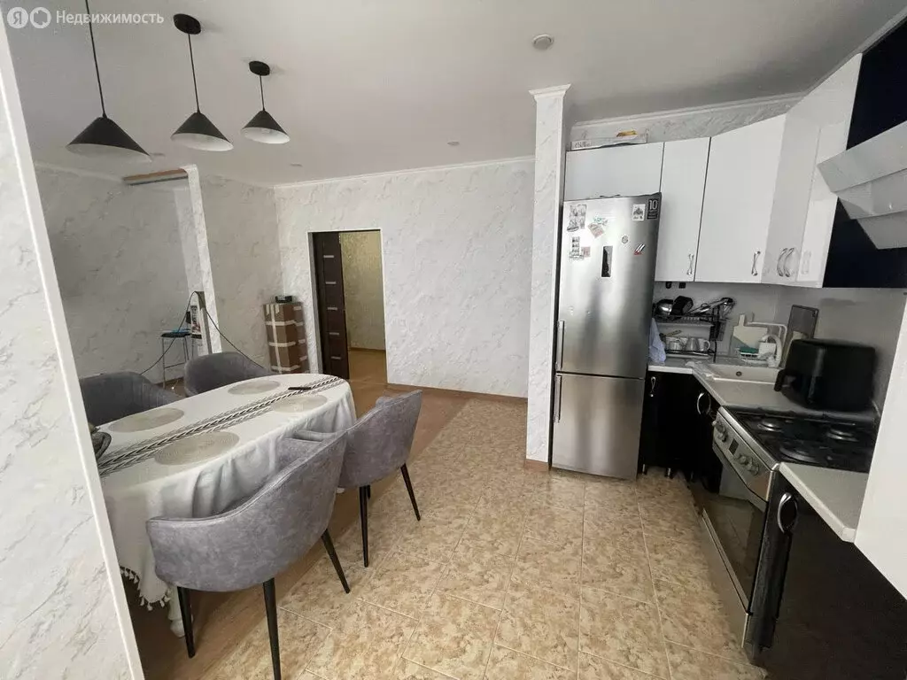 2-комнатная квартира: Владикавказ, улица Зураба Магкаева, 10к2 (62 м) - Фото 1