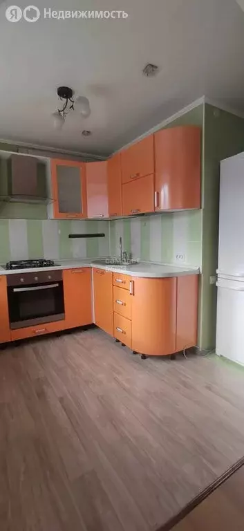 3-комнатная квартира: Октябрьский, 35-й микрорайон, 15А (59.3 м) - Фото 1