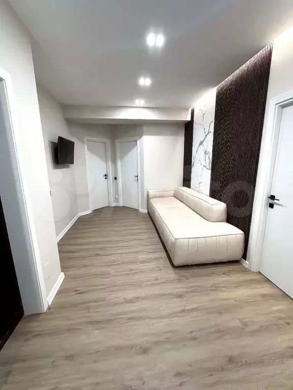 3-к. квартира, 69,9 м, 2/8 эт. - Фото 1