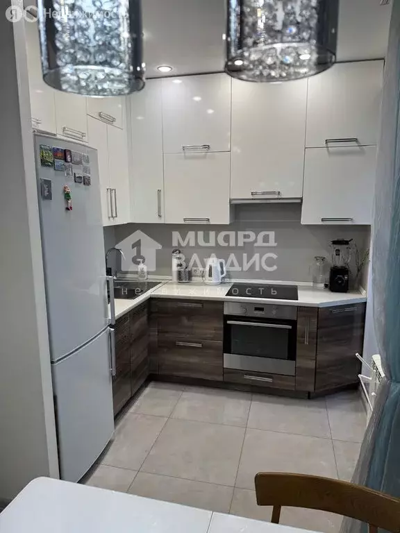 3-комнатная квартира: Омск, улица Перелёта, 32 (53.9 м) - Фото 1