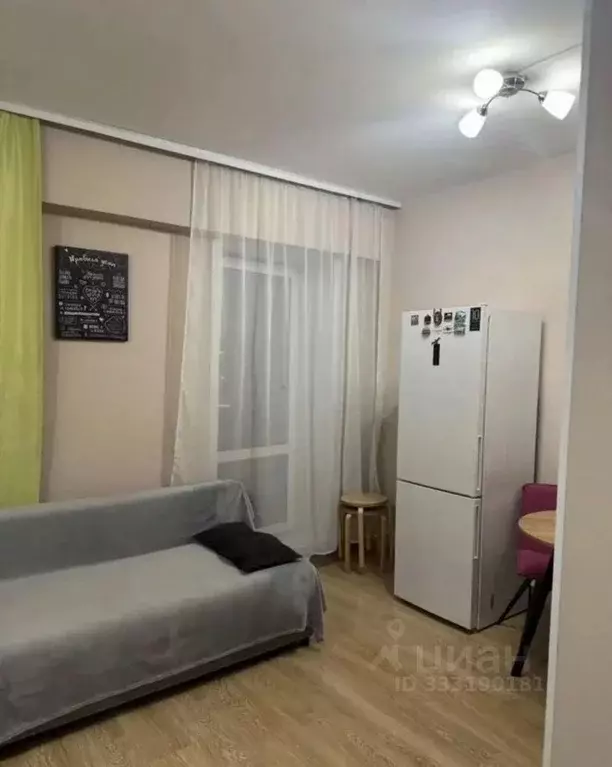 Студия Иркутская область, Иркутск Байкальская ул., 244/3 (33.0 м) - Фото 1