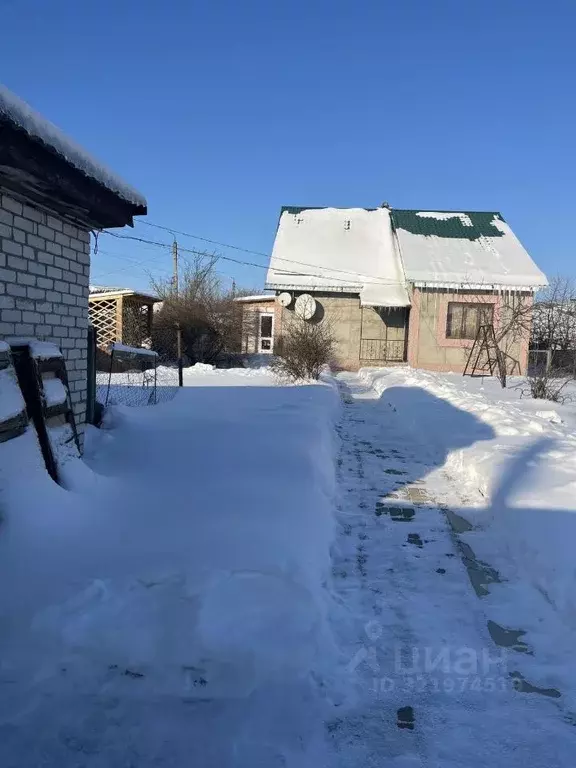 Дом в Брянская область, Карачев Алексеевская ул., 63 (123 м) - Фото 1