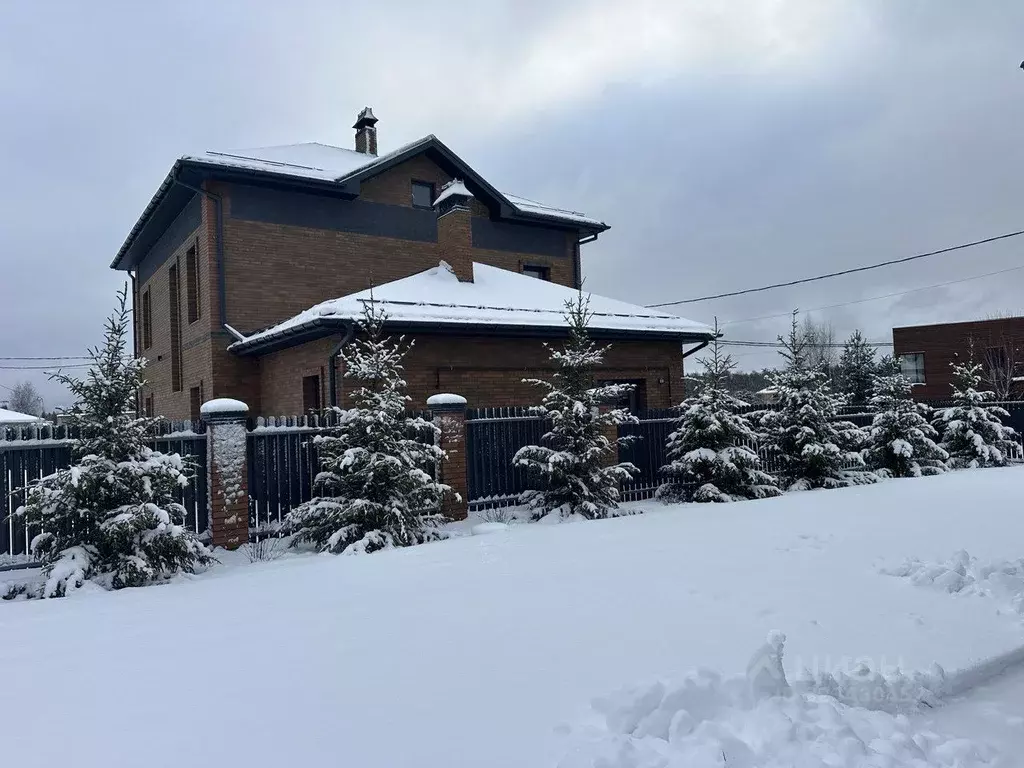 Дом в Москва д. Шарапово, Лужайкино кп,  (262 м) - Фото 2