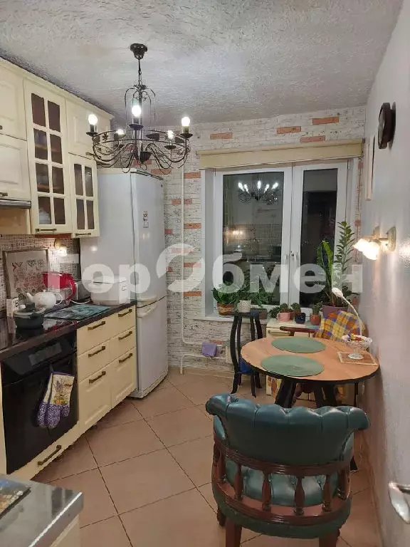 Продается 3-комнатная квартира - Фото 1