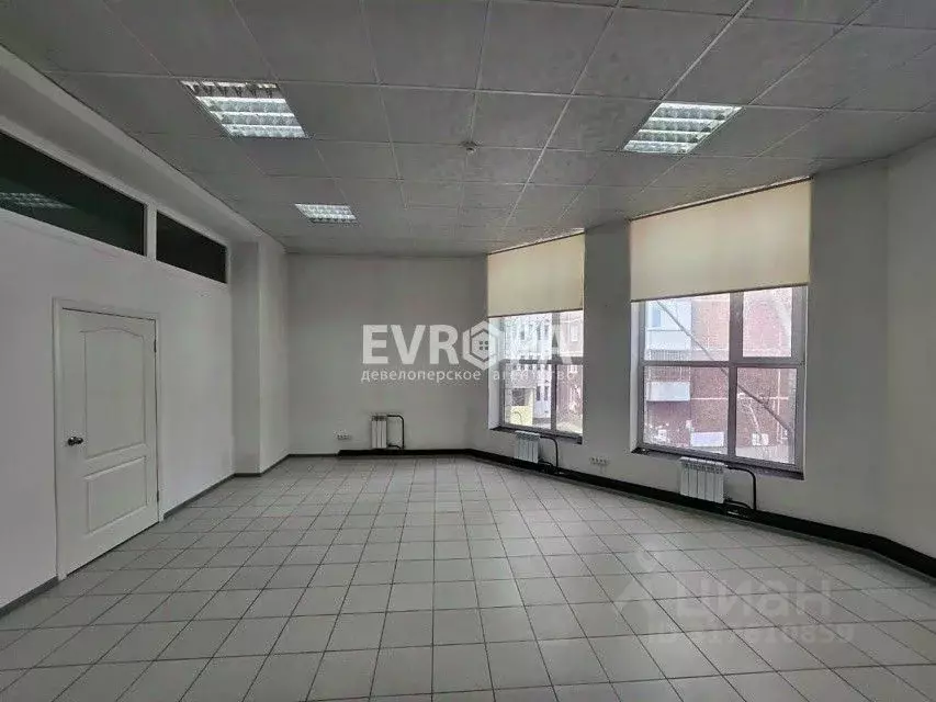 Офис в Ульяновская область, Ульяновск просп. Созидателей, 8А (36 м) - Фото 0
