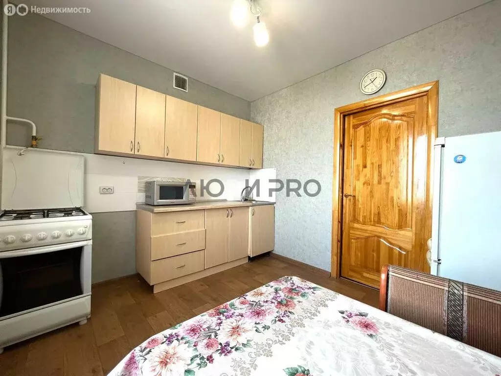 2-комнатная квартира: Уфа, улица Султанова, 24 (67 м) - Фото 2