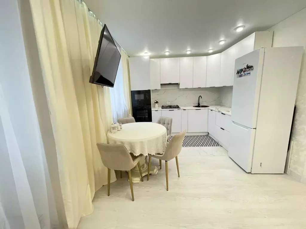 2-к кв. Татарстан, Казань ул. Серова, 35 (50.0 м) - Фото 1