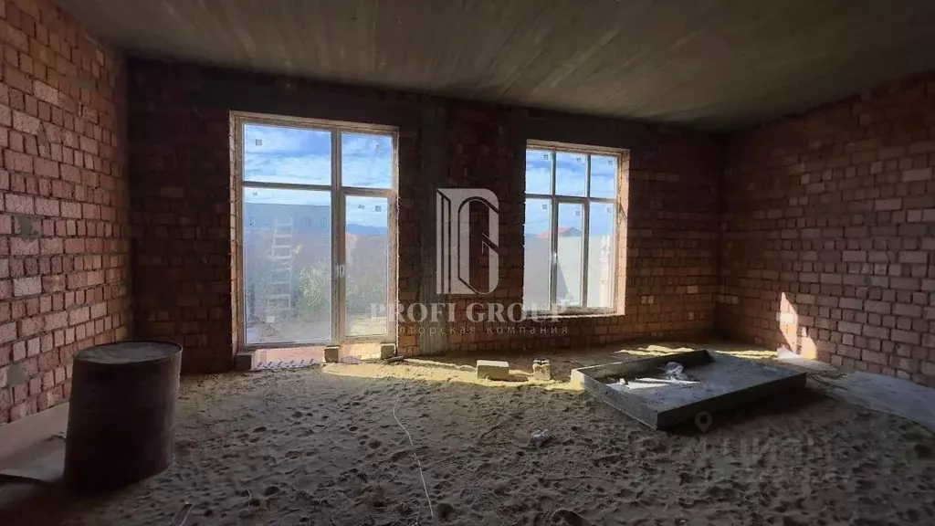 Дом в Дагестан, Каспийск 20-я линия, 27 (200 м) - Фото 2