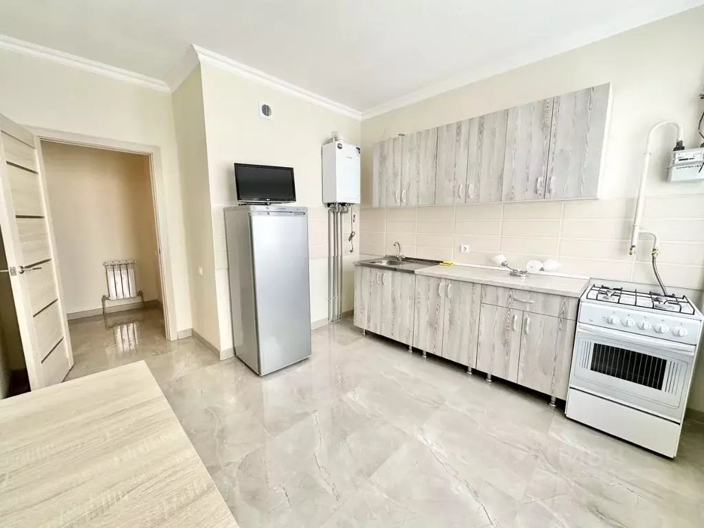 2-к кв. Адыгея, Тахтамукайский район, Яблоновский пгт ул. Тургеневское ... - Фото 1