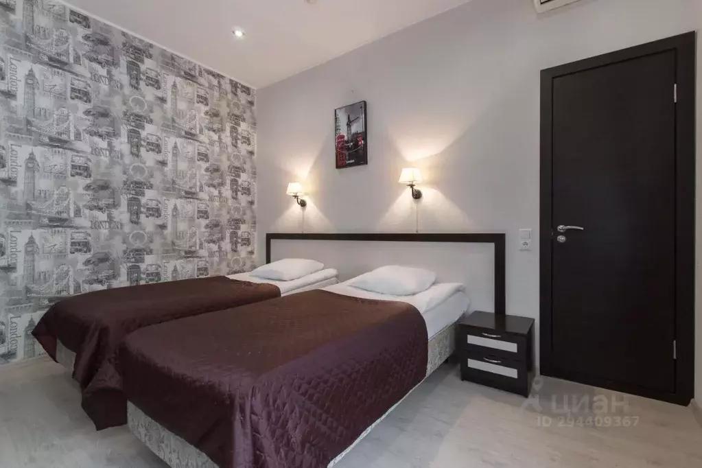 Комната Псковская область, Псков ул. Декабристов, 64 (16.0 м) - Фото 2