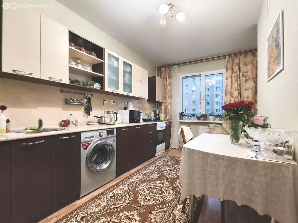 2-комнатная квартира: село Осиново, улица Гайсина, 2 (57.7 м) - Фото 2