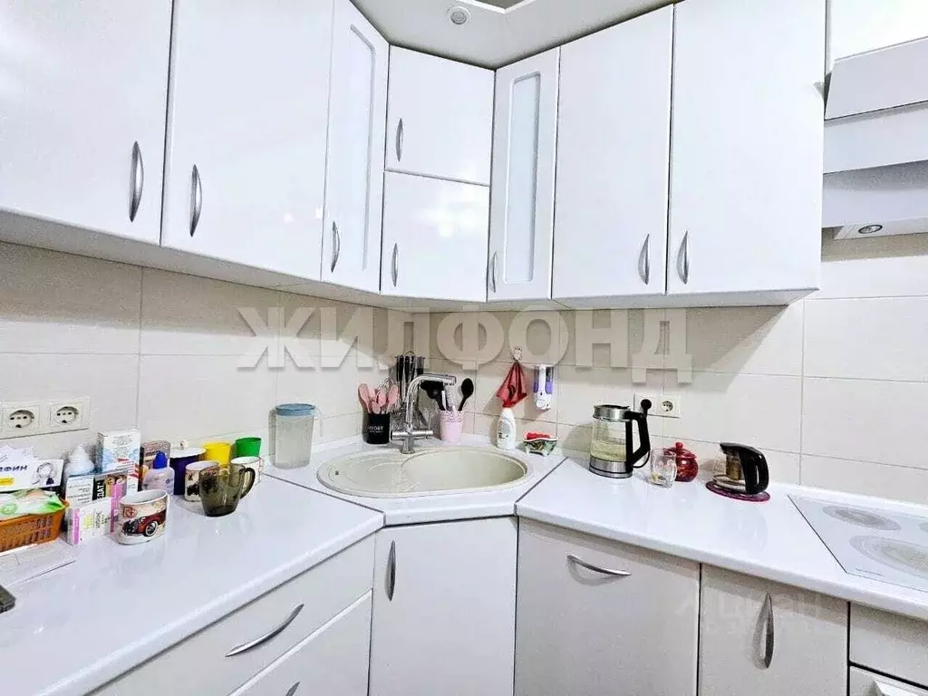 3-к кв. Воронежская область, Воронеж ул. Ворошилова, 1Г (93.4 м) - Фото 1