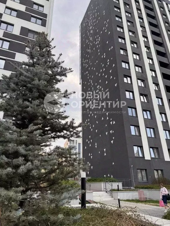 3-к кв. Свердловская область, Екатеринбург ул. Декабристов, 20 (109.0 ... - Фото 1
