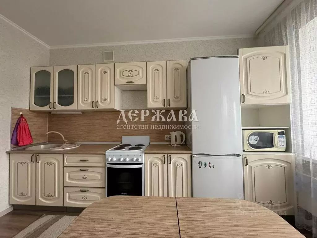 1-к кв. Белгородская область, Старый Оскол Южный мкр, 7 (45.3 м) - Фото 0