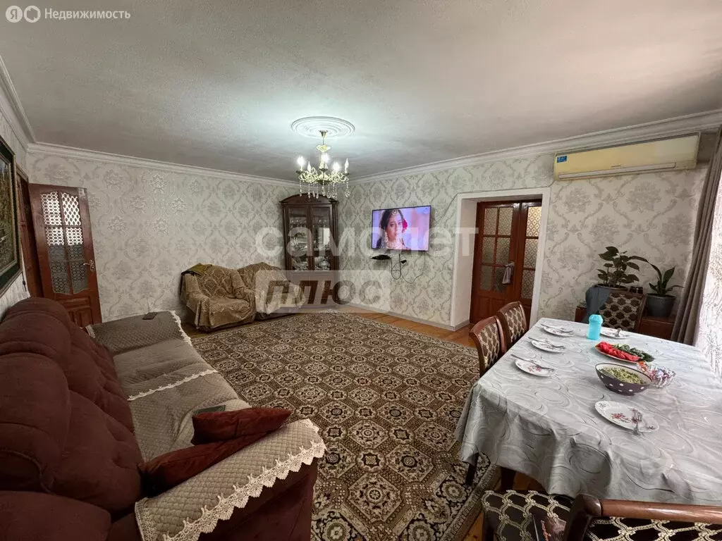 Дом в Хасавюрт, улица Батырмурзаева (172 м) - Фото 0