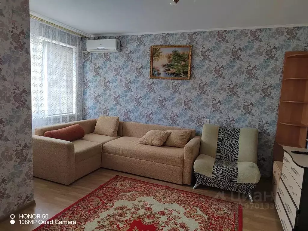 1-к кв. Волгоградская область, Калач-на-Дону Октябрьская ул., 309 ... - Фото 0