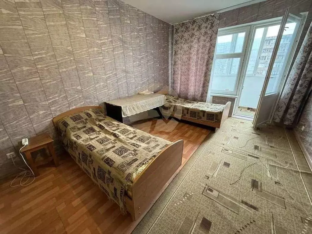 2-к кв. Белгородская область, Старый Оскол Степной мкр, 8 (65.0 м) - Фото 0