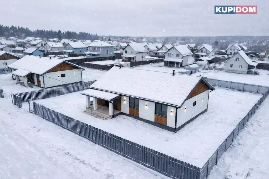 Дом в Калужская область, Жуковский муниципальный округ, с. Совхоз ... - Фото 1